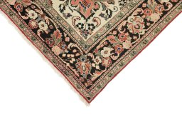 Backside of handmade 1920s Mahal rug showing knot structure and weave density