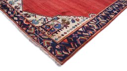 Backside of handmade 1995s Mahal rug showing knot structure and weave density