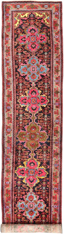 Full view of 1920s Malayer rug from Iran / Persia, 518 × 107 cm in Dark blue tones