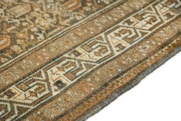 Central medallion detail of 1920s Malayer rug from Iran / Persia