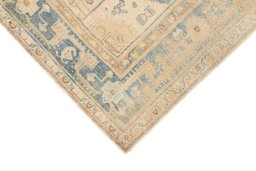 Backside of handmade 1920s Malayer rug showing knot structure and weave density