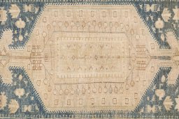 Central medallion detail of 1920s Malayer rug from Iran / Persia