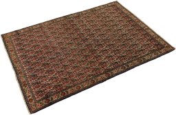 Corner detail of 1900s Malayer rug showing border pattern and Wool pile