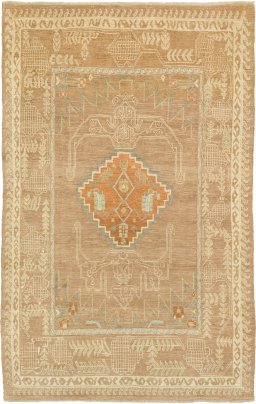 Full view of New Malayer rug from Iran / Persia, 305 × 191 cm in Brown tones