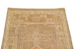Surface texture of New Malayer rug with natural Wool and intricate pattern