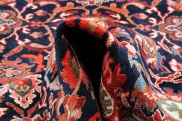 Central medallion detail of 2000s Malayer rug from Iran / Persia