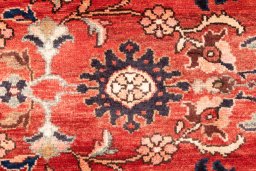 Full view of 1972s Malayer rug from Iran / Persia, 170 × 110 cm in Red tones