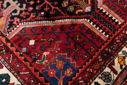 Close-up detail of 1975s Malayer rug from Iran / Persia showing Wool weave