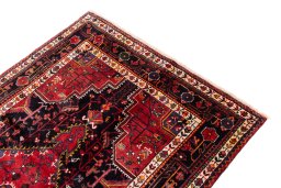 Surface texture of 1982s Malayer rug with natural Wool and intricate pattern