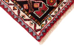 Central medallion detail of 1978s Malayer rug from Iran / Persia