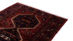 Surface texture of New Malayer rug with natural Wool and intricate pattern