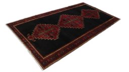 Corner detail of 1990s Malayer rug showing border pattern and Wool pile