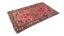 Corner detail of 1940s Mehraban rug showing border pattern and Wool pile