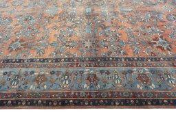 Corner detail of 1930s Mehraban rug showing border pattern and Wool pile