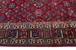 Corner detail of 1970s Meymeh rug showing border pattern and Wool pile