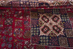 Close-up detail of 1970s Meymeh rug from Iran / Persia showing Wool weave