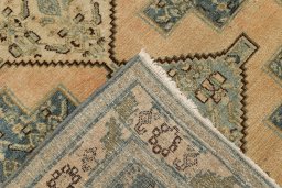 Close-up detail of 1920s Senneh rug from Iran / Persia showing Wool weave