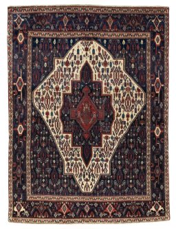 Full view of 1970s Senneh rug from Iran / Persia, 165 × 121 cm in Beige tones