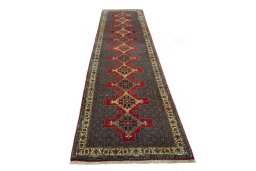 Surface texture of New Senneh rug with natural Wool and intricate pattern