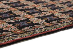 Central medallion detail of 1950s Senneh rug from Iran / Persia