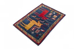 Corner detail of 2000s Shiraz rug showing border pattern and Wool pile