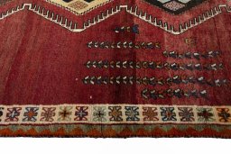 Full view of 2000s Shiraz rug from Iran / Persia, 202 × 150 cm in Red tones