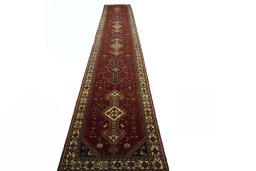 Surface texture of 2000s Shiraz rug with natural Wool and intricate pattern