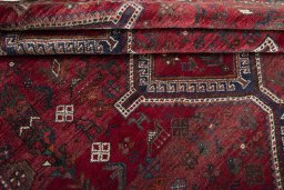 Full view of 2000s Shiraz rug from Iran / Persia, 287 × 171 cm in Red tones