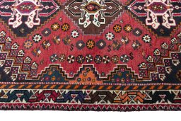 Close-up detail of 2000s Shiraz rug from Iran / Persia showing Wool weave