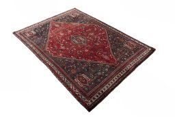 Close-up detail of 2000s Shiraz rug from Iran / Persia showing Wool weave