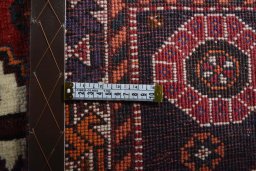 Close-up detail of 2000s Shiraz rug from Iran / Persia showing Wool weave