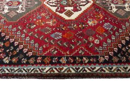 Close-up detail of 2000s Shiraz rug from Iran / Persia showing Wool weave