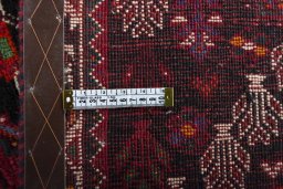 Close-up detail of 2000s Shiraz rug from Iran / Persia showing Wool weave