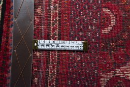 Close-up detail of 2000s Shiraz rug from Iran / Persia showing Wool weave