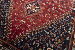 Close-up detail of 2000s Shiraz rug from Iran / Persia showing Wool weave