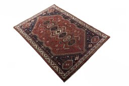 Close-up detail of 2000s Shiraz rug from Iran / Persia showing Wool weave