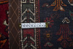 Close-up detail of 2000s Shiraz rug from Iran / Persia showing Wool weave
