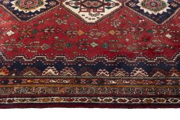 Close-up detail of 2000s Shiraz rug from Iran / Persia showing Wool weave