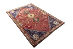 Close-up detail of 2000s Shiraz rug from Iran / Persia showing Wool weave