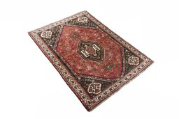 Close-up detail of 2000s Shiraz rug from Iran / Persia showing Wool weave