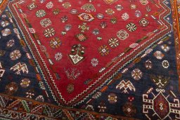 Close-up detail of 2000s Shiraz rug from Iran / Persia showing Wool weave