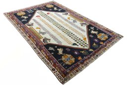 Close-up detail of 2000s Shiraz rug from Iran / Persia showing Wool weave