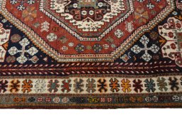 Full view of 2000s Shiraz rug from Iran / Persia, 145 × 102 cm in Red tones