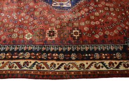 Full view of 2000s Shiraz rug from Iran / Persia, 250 × 168 cm in Red tones