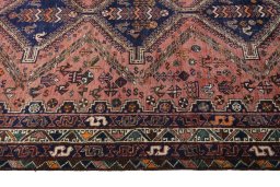 Close-up detail of 2000s Shiraz rug from Iran / Persia showing Wool weave