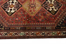 Close-up detail of 2000s Shiraz rug from Iran / Persia showing Wool weave