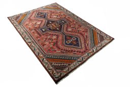 Close-up detail of 2000s Shiraz rug from Iran / Persia showing Wool weave