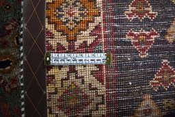 Close-up detail of 2000s Shiraz rug from Iran / Persia showing Wool weave
