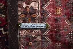 Close-up detail of 2000s Shiraz rug from Iran / Persia showing Wool weave