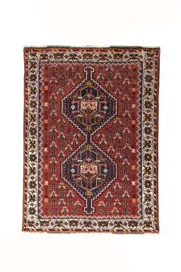 Full view of 2000s Shiraz rug from Iran / Persia, 150 × 108 cm in Red tones